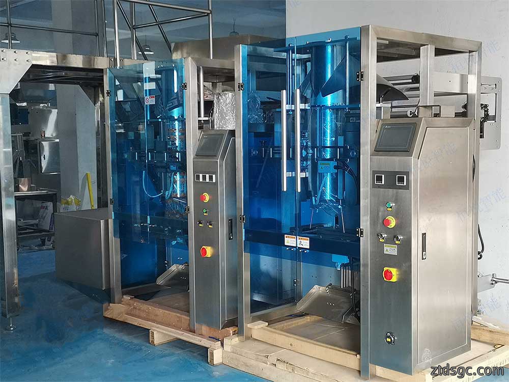 720立式包装机.jpg
