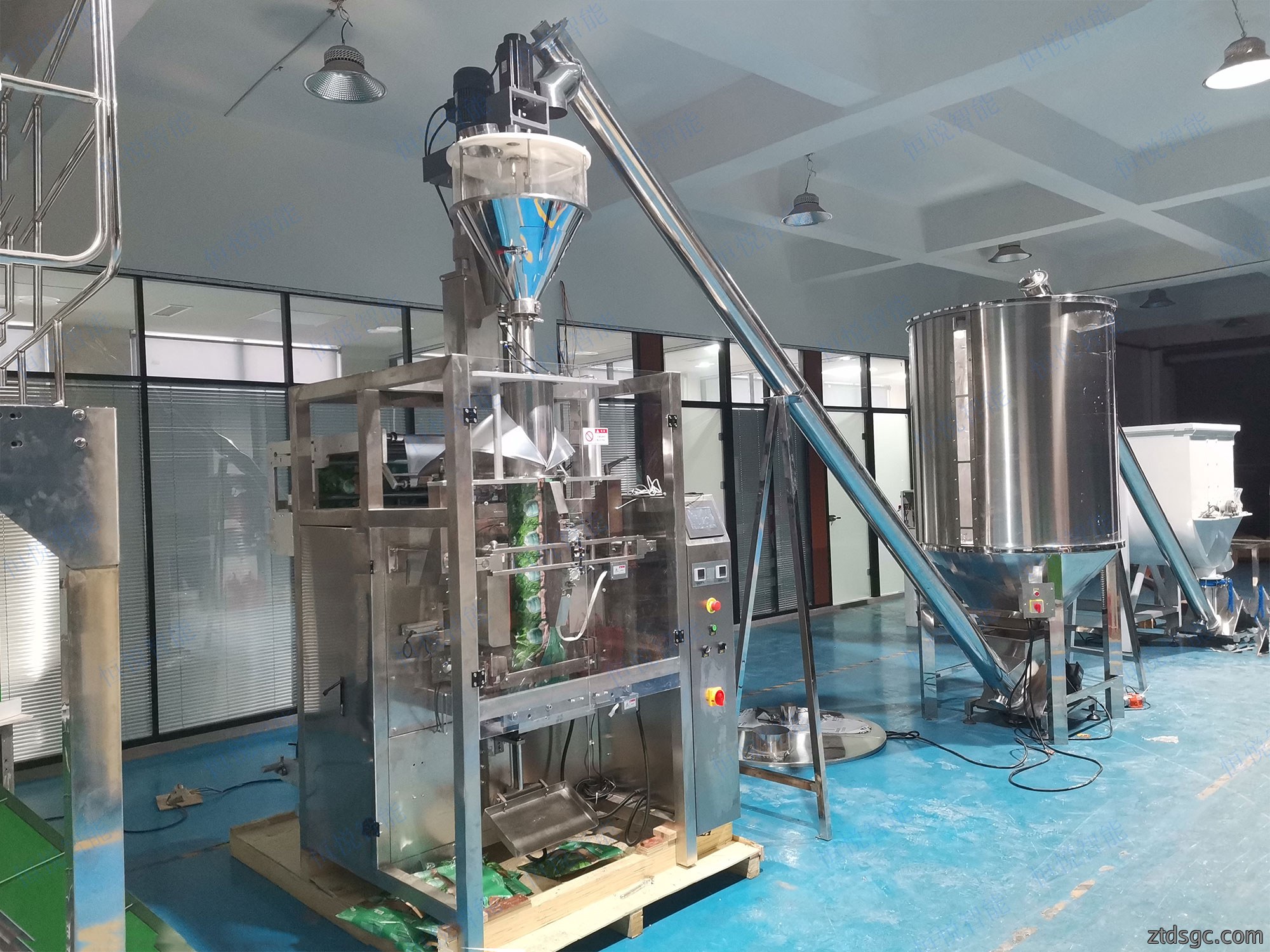 100 - 5000 克全自动粉体包装机适用广泛自动化程度高 100 - 5000 克全自动粉体包装机适用广泛自动化程度高